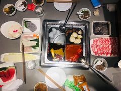 -海底捞火锅(公益西桥店)