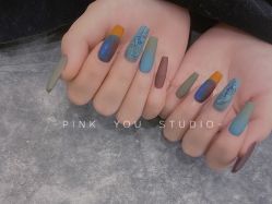 -Pink You美甲洗眉纹绣定制中心