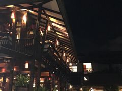 -Dash Teak House