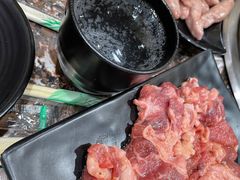 -啊美丽炭火烤肉(滑翔一店)