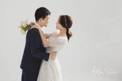 -GRACE KELLY婚纱与礼服(天津店)
