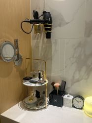 -香港倾城国际·美容美体中心