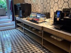 -浅深(世茂滨江精品店)
