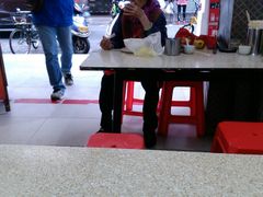 -河记肠粉店