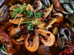 -老东镇啤酒屋海鲜加工·蒸汽海鲜·海鲜烧烤(台东店)