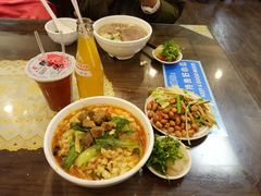 -一间楼牛羊肉泡馍馆(东一路店)