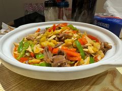 -叁煨蹄花自贡盐帮菜馆(人民广场店)