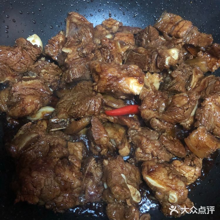 超级好吃的红烧排骨