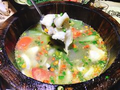 -秋语木桶鱼.酸菜鱼(开发区火车站店)
