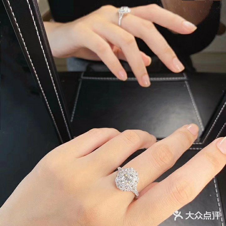用尽量少的钱做最大的钻戒
