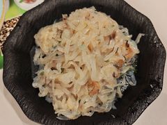 葱油拌海蜇-壹只菜·崇明本地特色菜(崇明南门店)