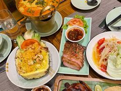 菠萝海鲜炒饭-mango tree芒果树泰国餐厅(青岛万象城店)