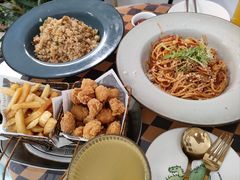 -Rabbit Cafe私房西餐甜点咖啡(栖霞路店)