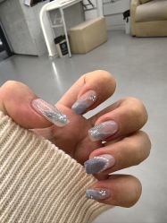 -手牵手美甲