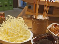 -映山红鲜货火锅(鱼嘴店)