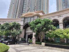 -浅深(世茂滨江精品店)