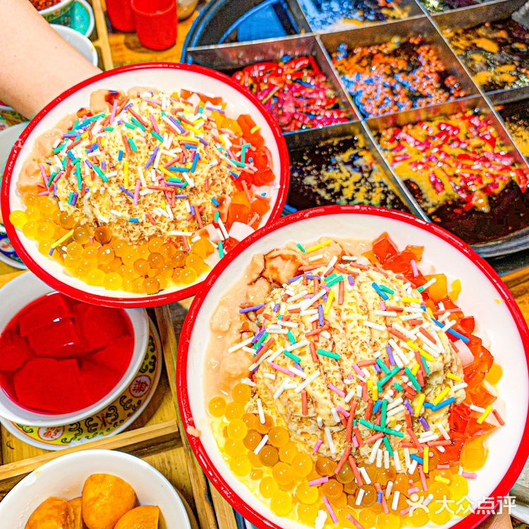 重庆居民楼下的九宫格火锅🔥 288吃48个菜