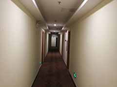 走廊-汉庭(广州车陂地铁站二店)