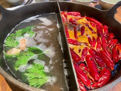 草本鸳鸯锅-盡膳口福跷脚牛肉火锅(晶耀前滩店)