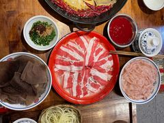 -憨铁匠火锅(红山6979店)