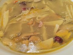 云南土鸡浓高汤锅-束河人家(南锣鼓巷店)