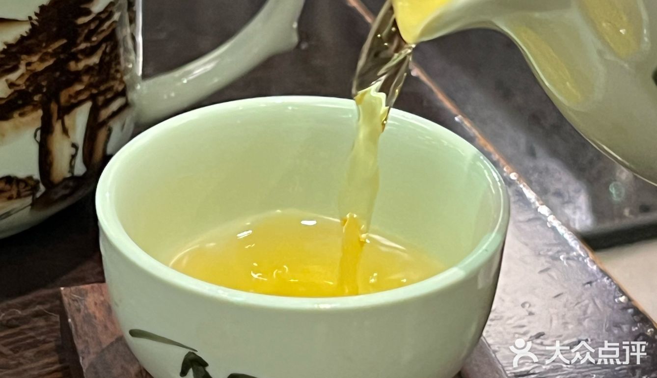 广告够响实力也够猛的茶楼