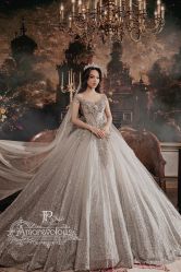 点击看大图 -Renee芮亦婚纱
