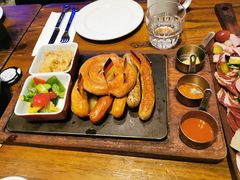 香肠拼盘-1886德国汽车餐厅(外滩中央店)