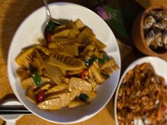 腊肉炒本地时令鲜笋-宁波柏悦酒店·钱湖渔港