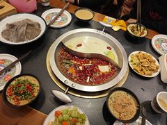 -沸炉重庆老火锅(军事博物馆店)