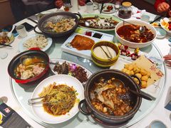 -海派美食·家宴海鲜青岛菜·石锅鲽鱼头(东方城店)