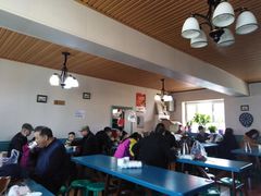 大堂-恺撒烤包子