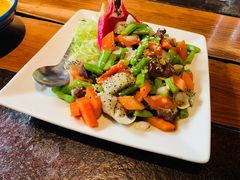 火龙果百合炒牛柳-上楼私房菜(院士路店)