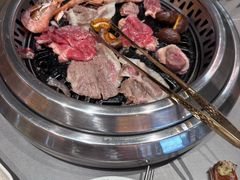 -黑金·寻焰自助百汇·烤肉·火锅(中街店)
