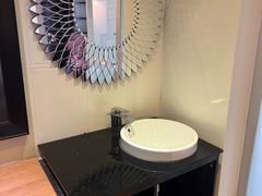 -喜鹊愉家酒店(郑州曼哈顿博览中心地铁站店)