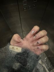-UGIRL有个美甲