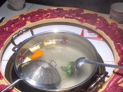 -牛人日志·鲜牛肉骨汤火锅(万科里瑧店)