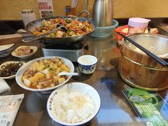 -富正毅三下锅·湘西韵味(天门山索道店)