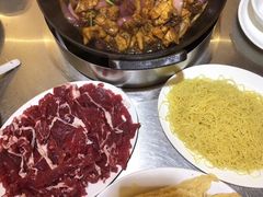 -胡须佬鸡煲四季火锅店(石厦西村直营店)