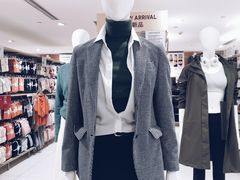 -优衣库(上海正大广场店)