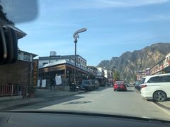 -百里峡七彩艺术小镇