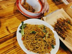 -冶建镜子·老南昌大排档·江西虾王(总店)