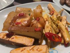 -金滏山烤肉·海鲜·火锅自助餐厅(襄阳万达店)