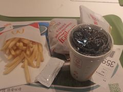 -麦当劳(轻轨曹杨路店)