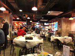 大堂-鲜入围煮花胶鸡海鲜火锅