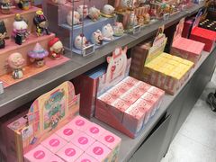 -泡泡玛特POPMART(蓝色港湾店)