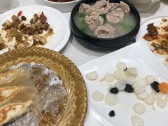-闫府私房菜(经四路万达店)