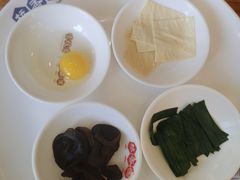 -桥香园过桥米线(国贸店)