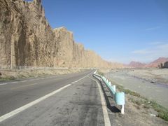 -天山神秘大峡谷