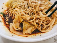 -李与白包子铺(桐梓林店)